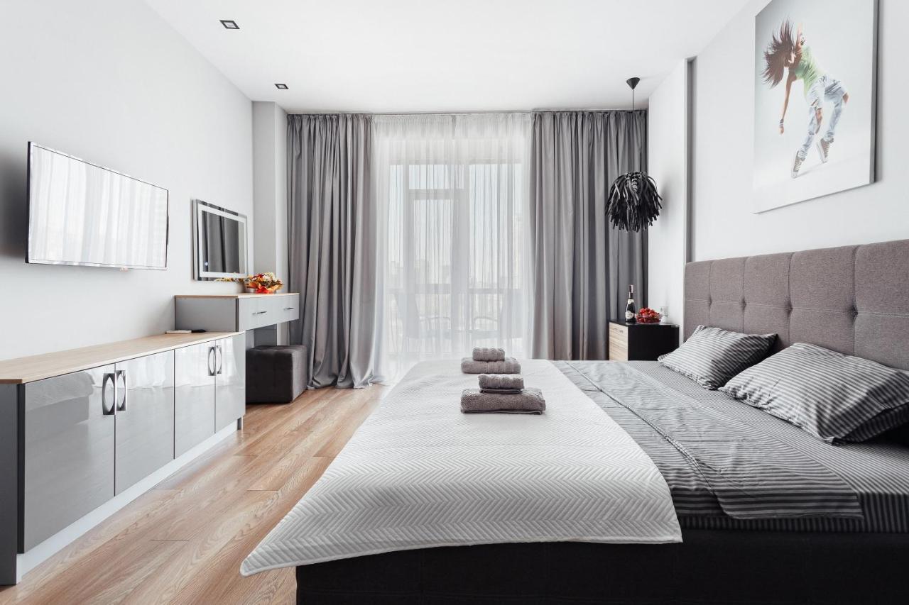 Grey Apartment Одеса Екстериор снимка