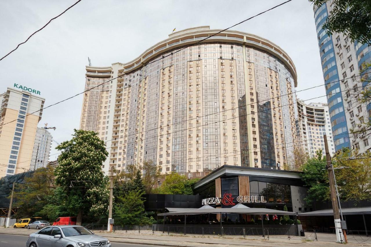 Grey Apartment Одеса Екстериор снимка